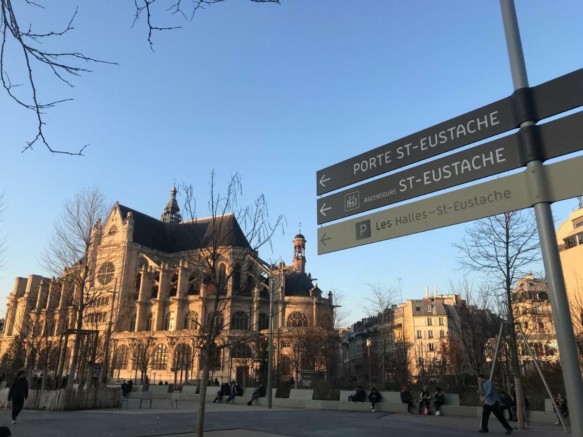 Quartier Montorgueil, Voie Piétonne, Dans Un Immeuble Du Xvème Apartamento París