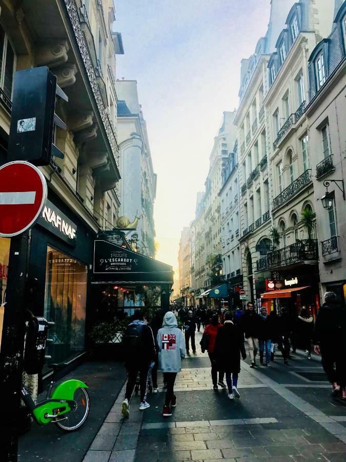 Apartamento Quartier Montorgueil, Voie Piétonne, Dans Un Immeuble Du Xvème